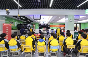 湖南萬通汽車美容學(xué)校_龍虎榜之雙人快保